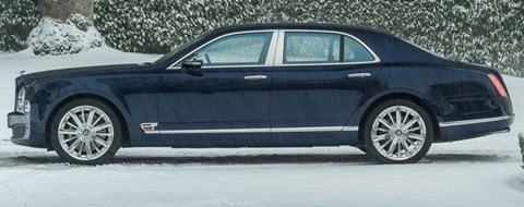 2013-Bentley-Mulsanne-waiting-for-the-master B