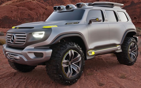 Mercedes-Benz-Ener-G-Force-Concept-making-a-point A