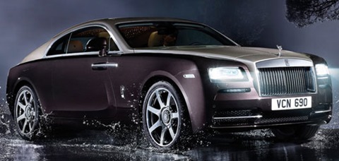 2014-Rolls-Royce-Wraith-moving-stealthily AA
