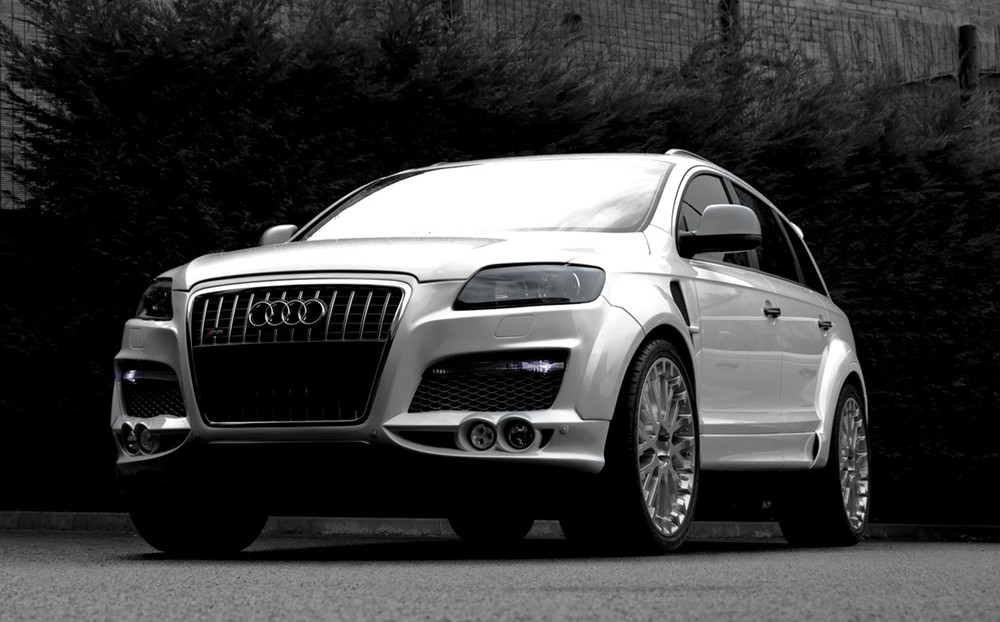2011 Project Khan Audi Q7
