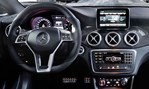 2013-Mercedes-Benz-CLA-45-AMG-cockpit 2
